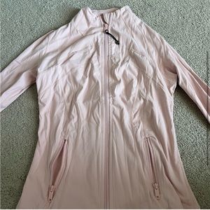 Lululemon pink milkshake define jacket size 8!